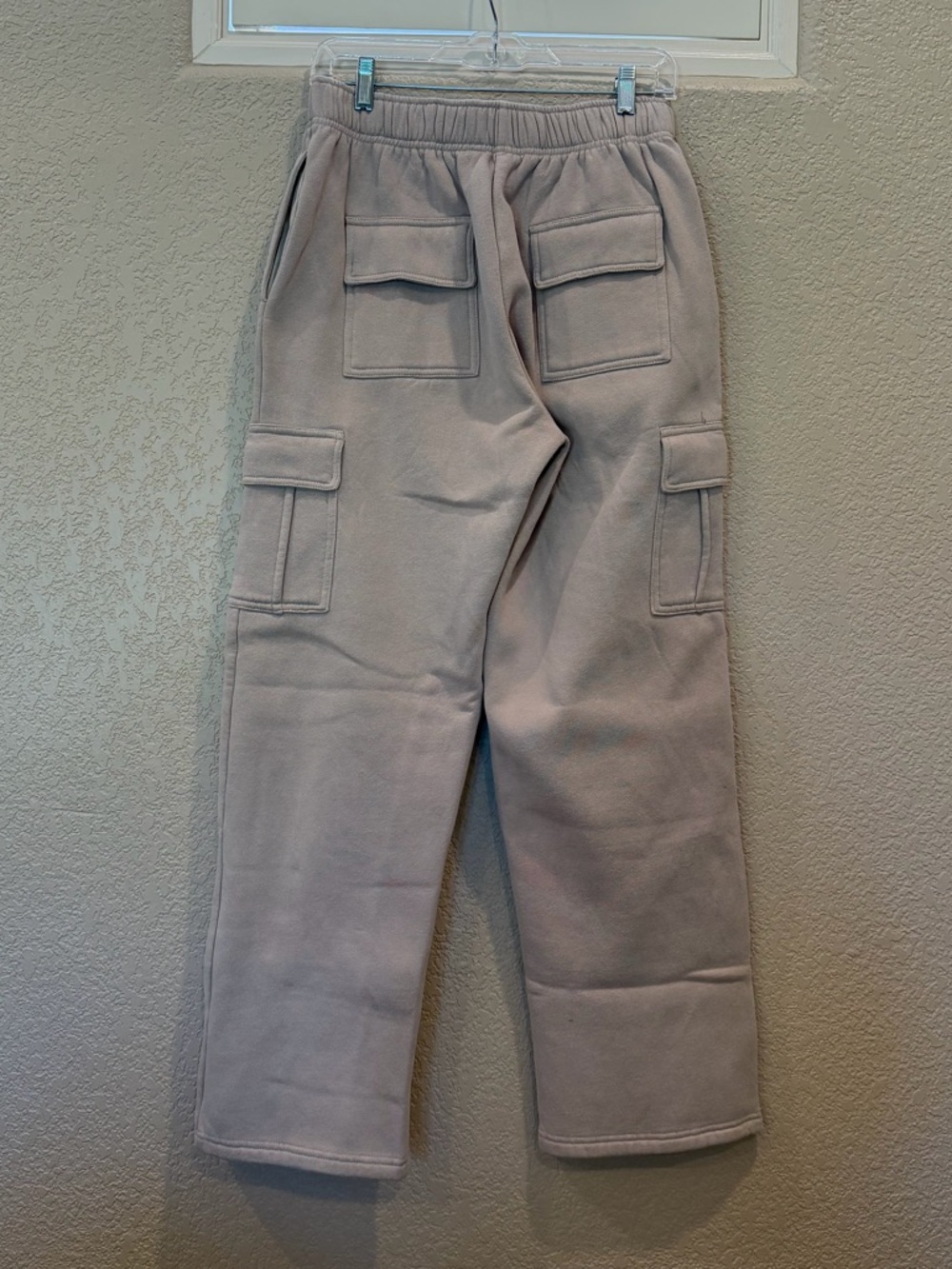 Qinsen Light Taupe Cargo Sweatpants - Picture 4 of 9